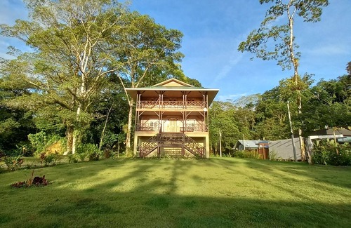 Bocas del Toro House | Spacious Oceanfront Home in Paunch, Bocas del Toro