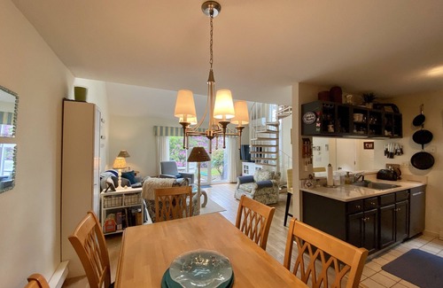 Brewster Condo | Relaxing Ocean Edge Townhome with Pool in Brewster, Cape Cod