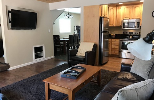 Incline Village Cabin | Oceanfront 3 Bedroom Retreat with Spa & Stunning Views