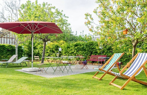 Villers-sur-Mer Villa | Elegant Norman Villa with Garden & Ocean Views Near Deauville