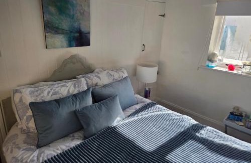 Brighton Apartment | Charming Townhouse in Brighton's Regency Area, Pet Friendly