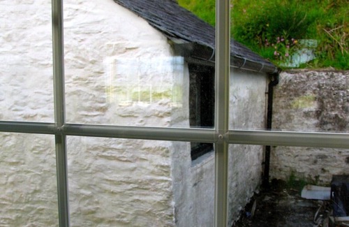 Rothesay Cottage | Idyllic Sea View Hotel with Pool and Beach Access