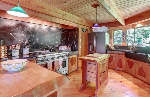 Warren Cabin | Top-Rated Lodge with Deck and Skiing Access, Plus Pool & Spa