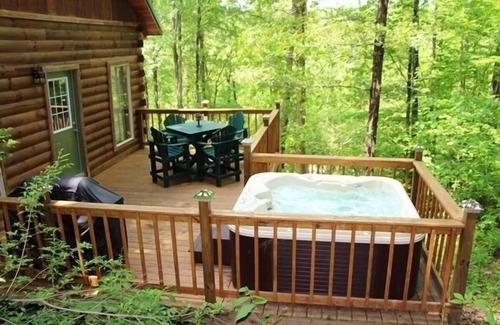Logan Cabin | Romantic Log Cabin Getaway with Spa and Hot Tub Oasis