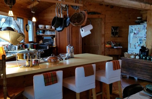 Sutton House | Charming Log Cabin Overlooking Blaisdell Lake with Beach Access