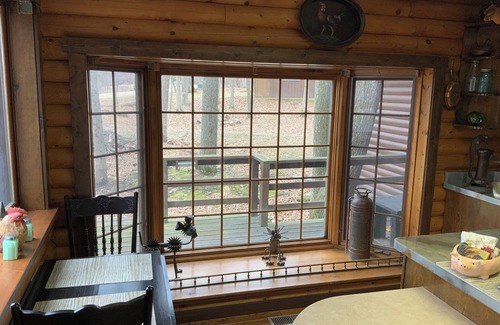 The Galena Territory Cabin | Inviting Log Cabin with Hot Tub, Fireplace & 10/10 Rating