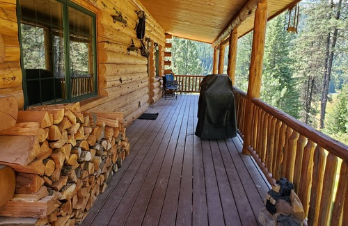 Calder House | Idyllic Log Home Retreat on the St. Joe River, Rated 10/10
