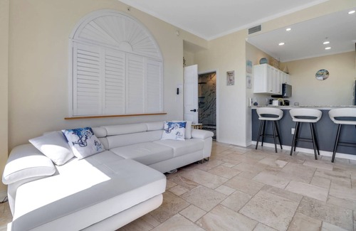 Fort Myers Beach Condo | Experience Lovers Key Resort Penthouse with Ocean View & Spa