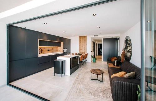 Rojales Apartment | Exclusive Rooftop Pool Apartment - Guest Rated 9.5/10