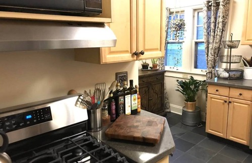 Shorewood House | Upper Suite A with Ocean Views & 10/10 Guest Rating