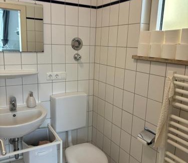 Neuschwabing Apartment | Elegant Flat in a Family-Friendly Neighborhood