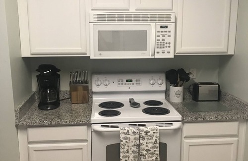 Murrells Inlet Condo | Idyllic Condo on Golf Course with Ocean View in Murrells Inlet