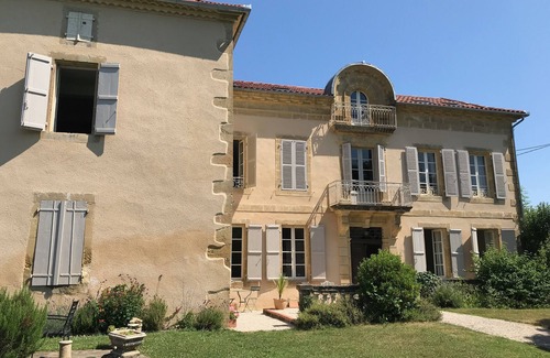 Mielan House | Elegant Maison de Maitre with Private Pool & Ocean Views