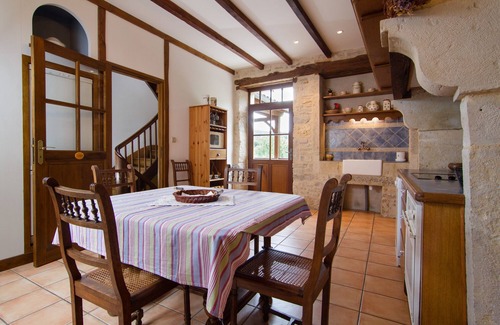 Caylus House | Idyllic Manor House with Pool & Garden Near Medieval Village