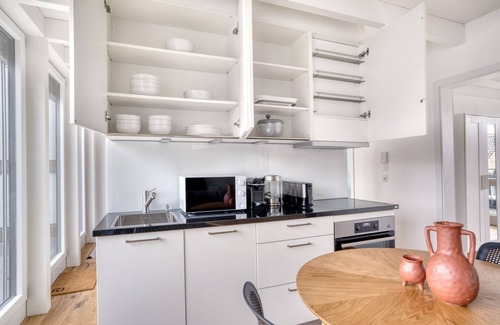 Basel City Centre Apartment | Inviting Matthäus 2.5 Room with Kitchen Near Market