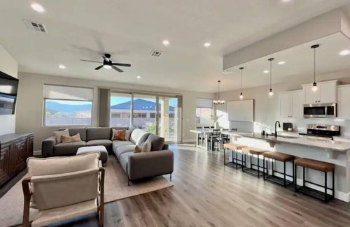 Mesquite House | Inviting Mesquite Pool House with Heated Pool & Spa