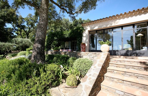 La Garde-Freinet House | Elegant Villa with Tennis, Pool & Oceanfront Views