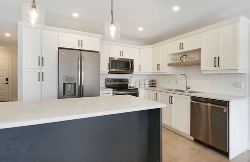 Dieppe House | Modern Full House in Dieppe - Perfect for Families