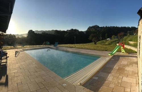 Bassussarry House | Modern Retreat with Pool, Just Minutes from Biarritz Beaches