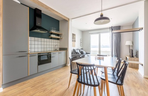 Fazouro Apartment | Beautiful, modern vacation apartment directly by the sea!
