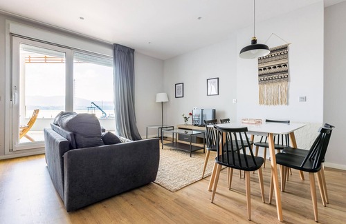 Fazouro Apartment | Beautiful, modern vacation apartment directly by the sea!
