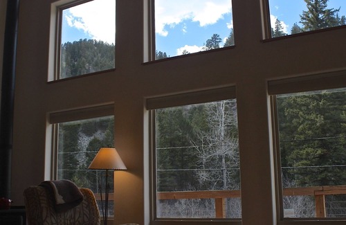 Taos Ski Valley Ski Chalet | Idyllic Mountain Retreat Near Slopes with Spa & Hot Tub