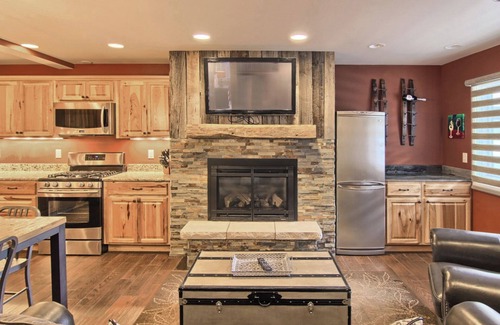 Boyne Falls Condo | Indulge in a Renovated 3 Bedroom Mountain Villa Condo
