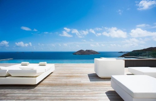 Flamands Villa | Elegant My Way Luxury Villa with Oceanfront Pool Retreat
