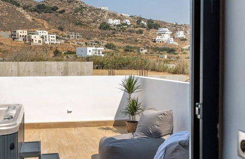 Naxos Town Villa | Inviting Naxos Villa Luffy with Sea Views & Outdoor Hot Tub