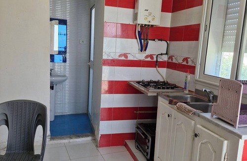 El Ouardia Apartment | Beautiful new apartment .Tunis 10 minutes walk from Cv Metro stop 300 m. quiet.