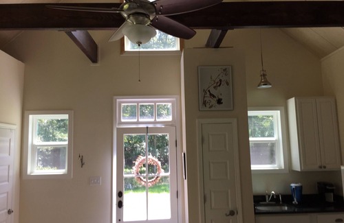 Madisonville Cottage | Idyllic Cottage 50 Minutes from New Orleans with Lake Views