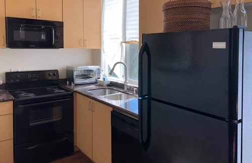 Fallbrook House | Scenic Southern CA Foothill Casita with Family-Friendly Amenities