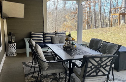 Bristol House | Charming Home Near Bristol Motor Speedway with Pool & Spa