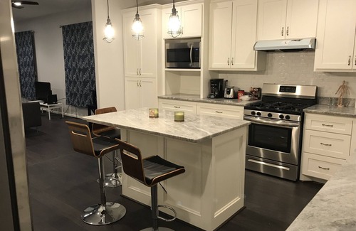 East Downtown Houston House | Inviting New Home Steps from Downtown Houston with Pool