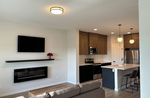 Southwest Calgary House | Beautiful New House in Alpine Park
