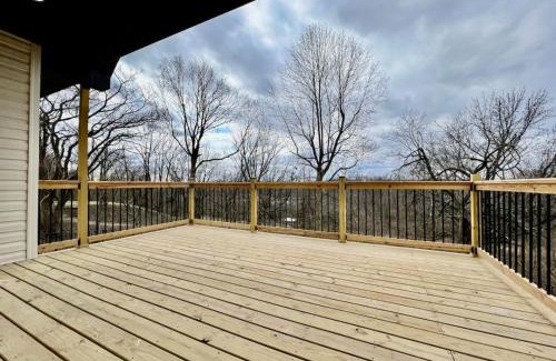 Maud House | Inviting Ranch Home with Large Deck and Fun Games