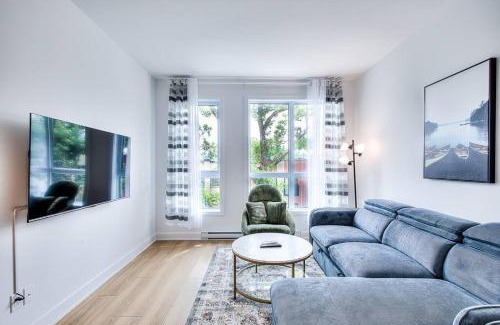 Tetreaultville Apartment | Beautiful & New! Renovated for your Style Comfort