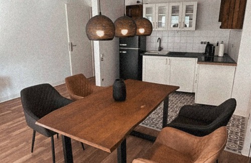 Suedvorstadt Apartment | New Studio in Lively Area with Top Amenities & 10/10 Rating