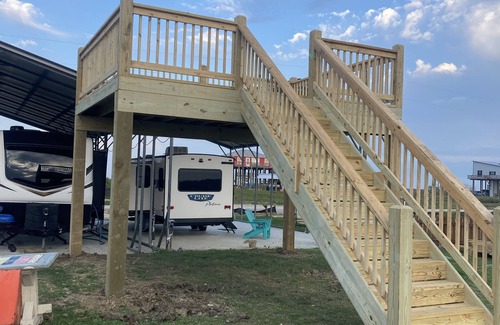 Port Bolivar House | Experience a New 2023 Camper with Scenic Barge Views