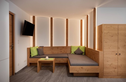Lasa Apartment | Modern Vacation Apartment in Tschengls/Laas with Pool
