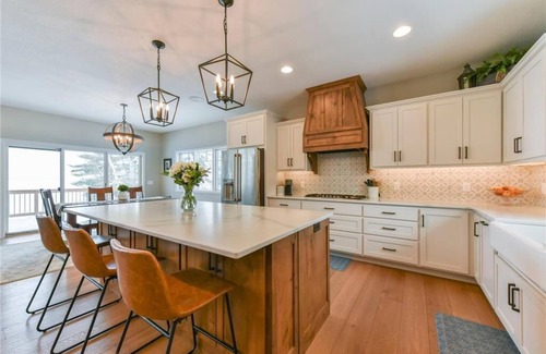 Brainerd House | Exceptional Waterfront Home on Gull Lake Chain - Round Lake