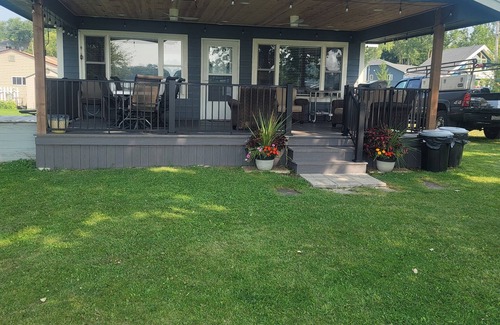 Hingham House | Top-Rated Lake Home Retreat in Kettle Moraine State Forest