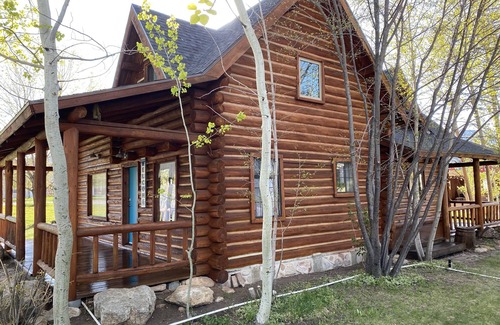 Garden City Cabin | Renovated Cabin with Lake Views Near Bear Lake - 9.8/10 Rated