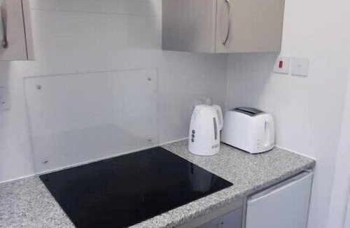 Dundee Apartment | Stylish Newly Renovated Flat Near City Centre - 10/10 Score