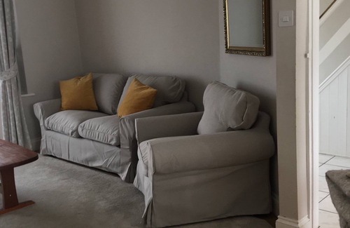 Harrow Weald House | Affordable Luxury: 5-Star Amenities at a Great Value