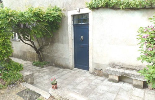 Argenton-sur-Creuse House | Historic House in Argenton sur Creuse with Breakfast & Kitchen