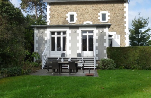 Saint-Briac-sur-Mer House | Historic Family Retreat Steps from Beach and Golf Course