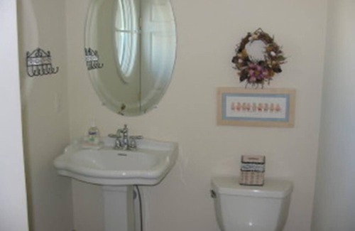 Beach Haven Terrace Condo | Cozy Ocean Block Townhouse with Family-Friendly Amenities