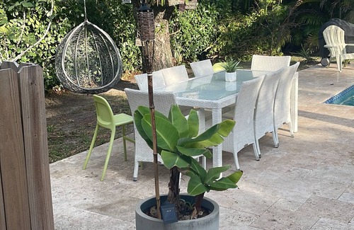 Ludlam House | Beautiful Oasis with large pool coconut grove