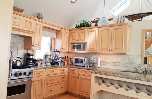 Harvey Cedars House | Oceanfront Retreat with Spa and Hot Tub Just Steps from Beach